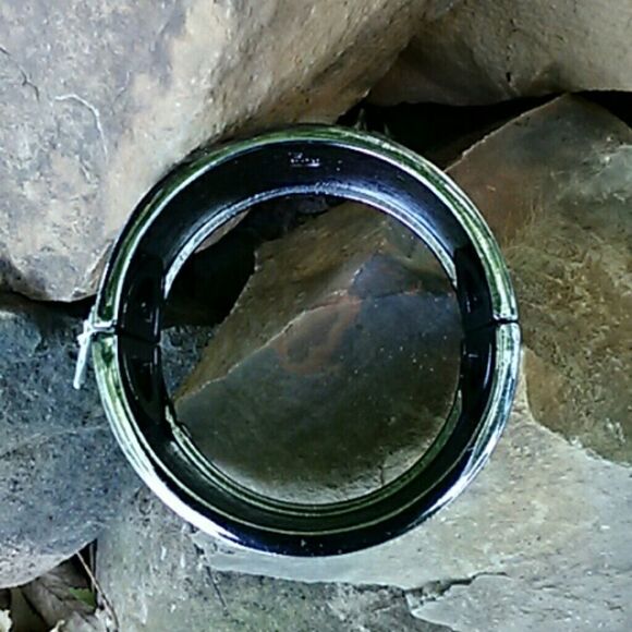 Lia Sophia Bracelet  - Picture 5 of 5